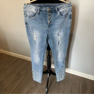Venus Jeans 🩵🩵 So pretty 
Distress and Embellished with beads